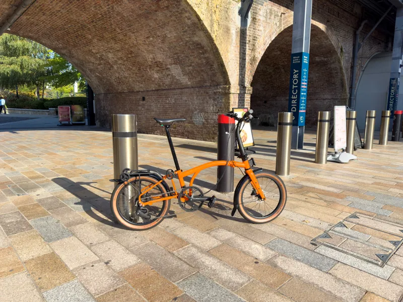 ex-Demo Brompton G-line orange Medium folding bike
