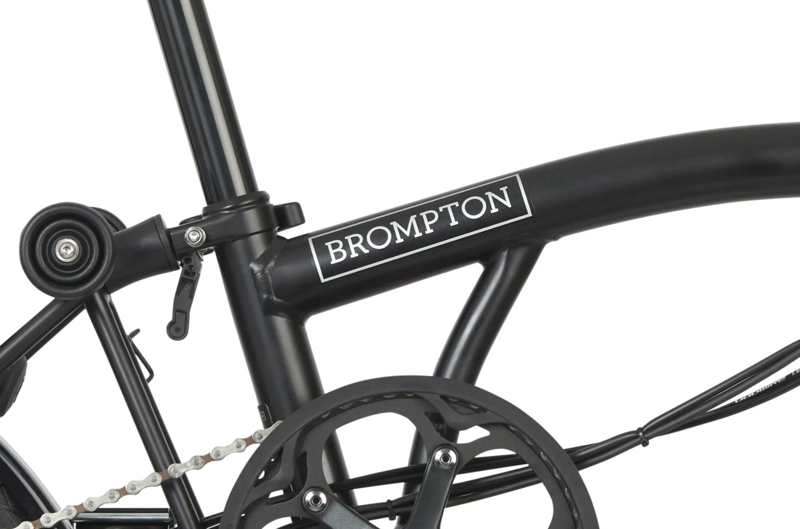 Brompton Electric C Line Explore Folding Bike in Black - Telescopic Seatpost-6